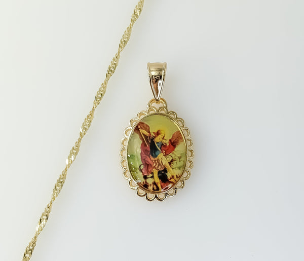 Gold plated 14k twist chain necklace featuring Saint Michael design.

Gold plated 14k chain necklace with twisted links