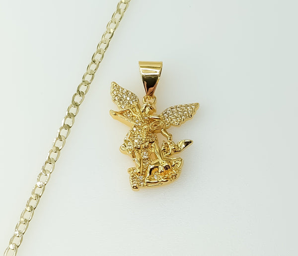 A gold plated Cuban link necklace in a small chain style featuring Saint Michael pendant.

Gold plated Saint Michael pen