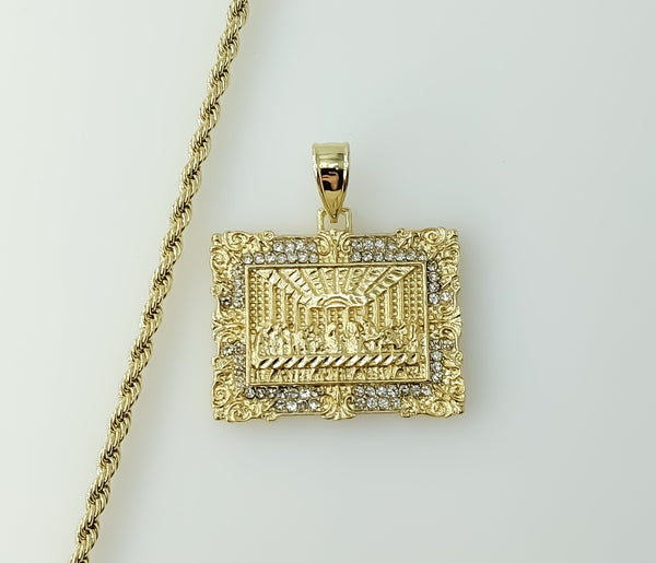 Gold plated chain necklace with braided rope and The Last Supper design.
Gold plated 3mm braided rope chain necklace fea