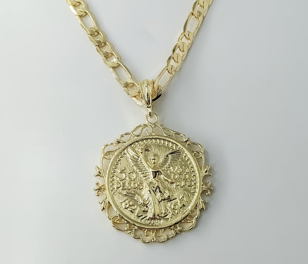 Large 14K gold plated diamond cut figaro chain necklace with double sided detail.