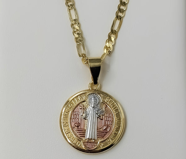 Gold-plated tri-color Saint Benedict medal pendant on a 3mm figaro chain necklace.

A gold-plated Saint Benedict medal p