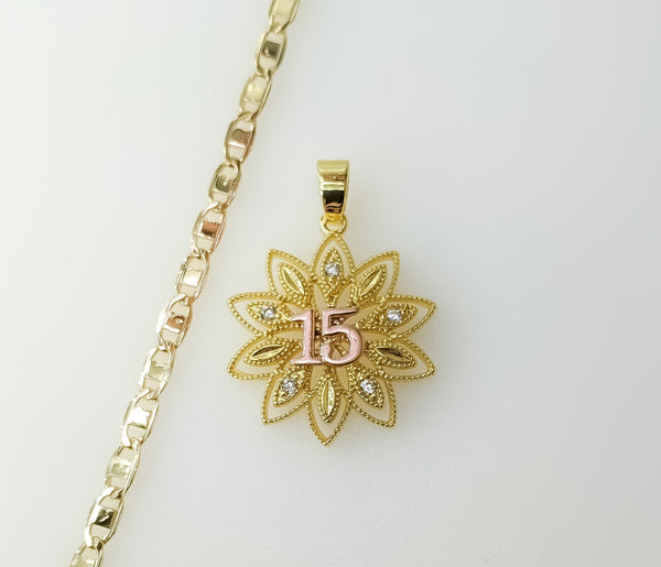 Gold plated multicolor anchor chain necklace with dainty 3mm flat links.
Gold plated anchor chain necklace featuring mul